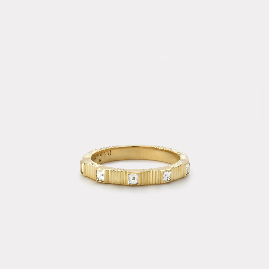 Pleated Five Stone Band - Carre Cut Diamonds