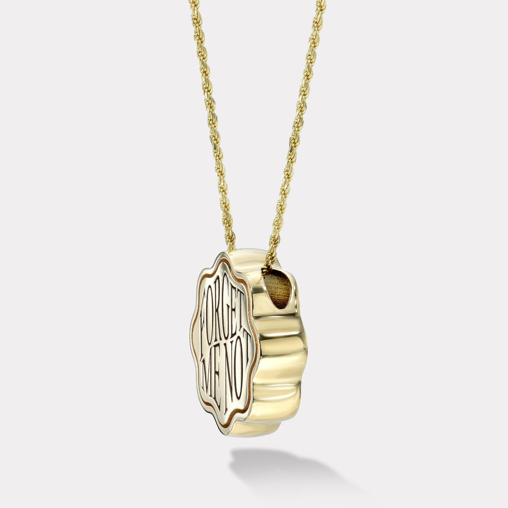 Classic Scale Talisman Individuality Pendant