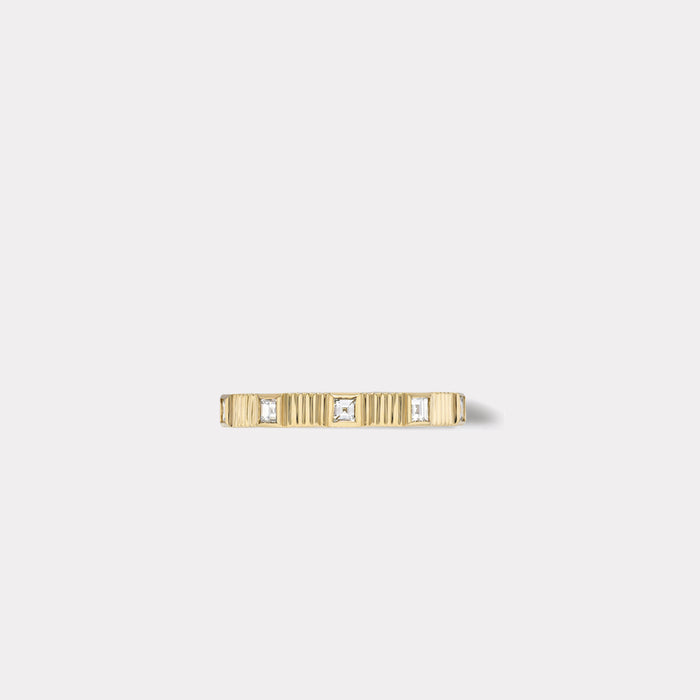 Pleated Five Stone Band - Carre Cut Diamonds